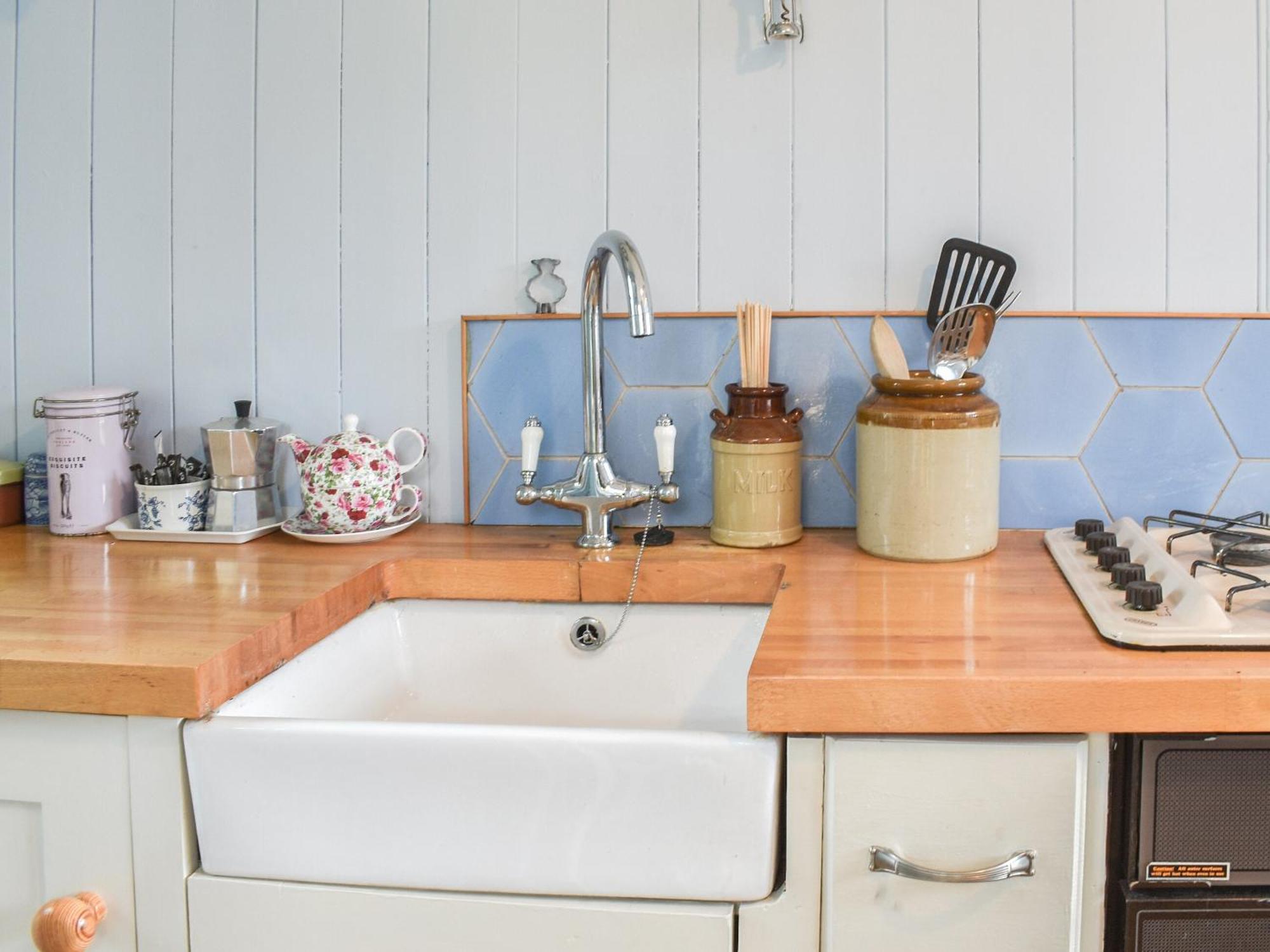 Farmhouse Garden Shepherds Hut Thursley Экстерьер фото